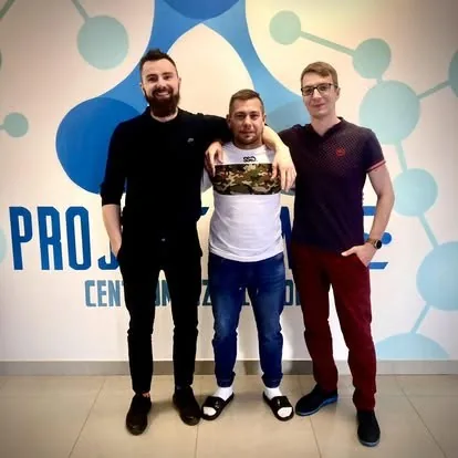 Adam Obrycki z uczestnikami kursu fizjoterapeutycznego